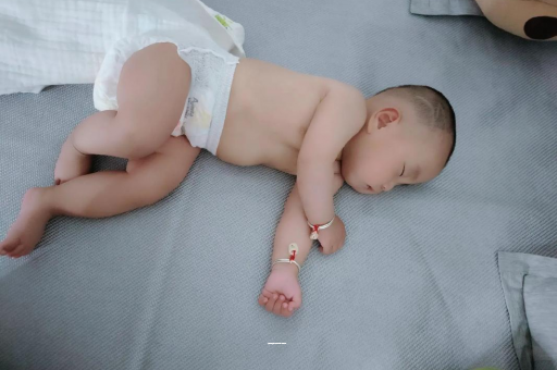 东明五个月宝宝体重